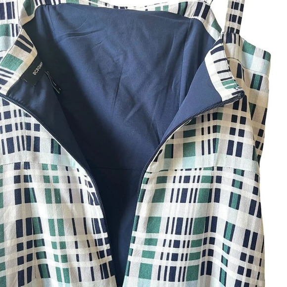 BCBGMAXAZRIA Women's Plaid Day Dress size Size 8 Gray Black Green - Picture 8 of 11